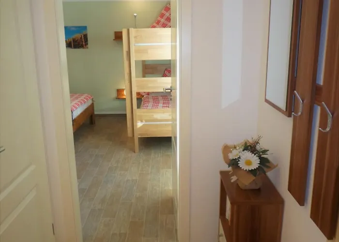 Leuchtturm - Heuser 프레로